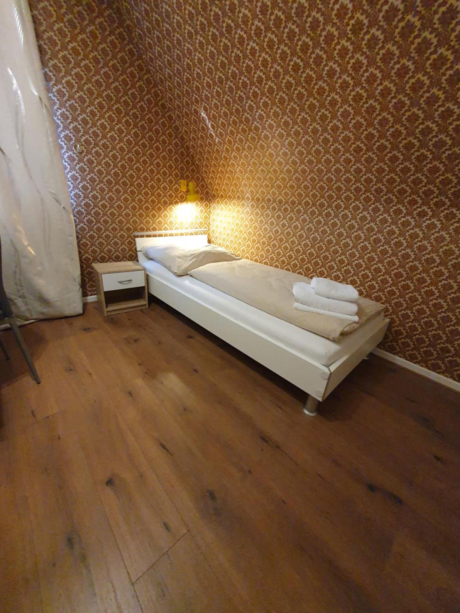 Privatzimmer An Der Uniklinik Mainz Eksteriør bilde